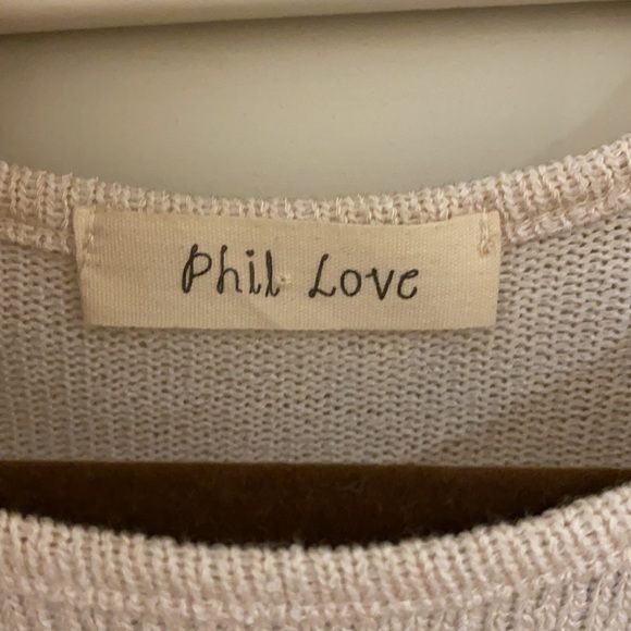 Leopard cactus sweater, cute cold shoulder / arm tie details! - Picture 5 of 7